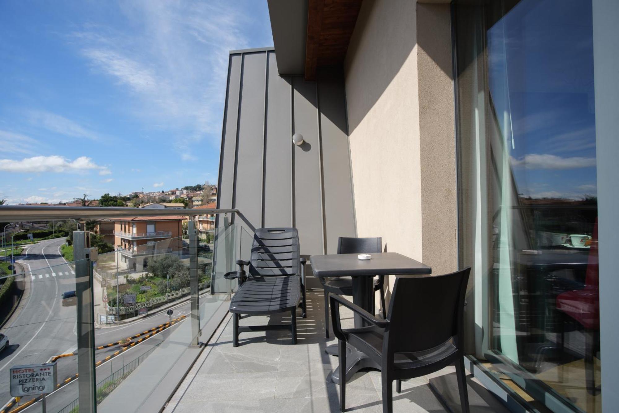Hotel Ristorante Da Tonino Recanati Exteriér fotografie
