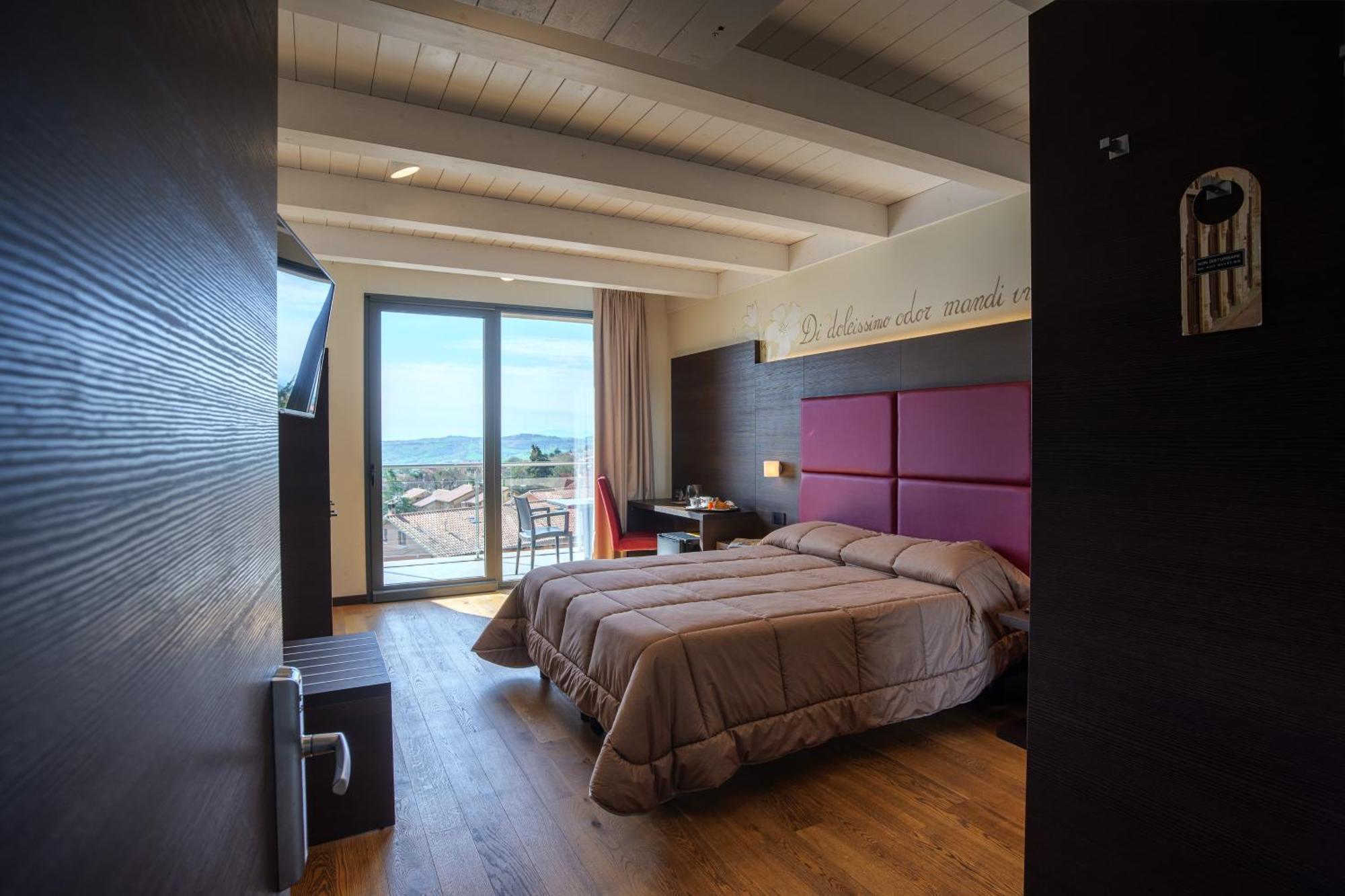 Hotel Ristorante Da Tonino Recanati Exteriér fotografie