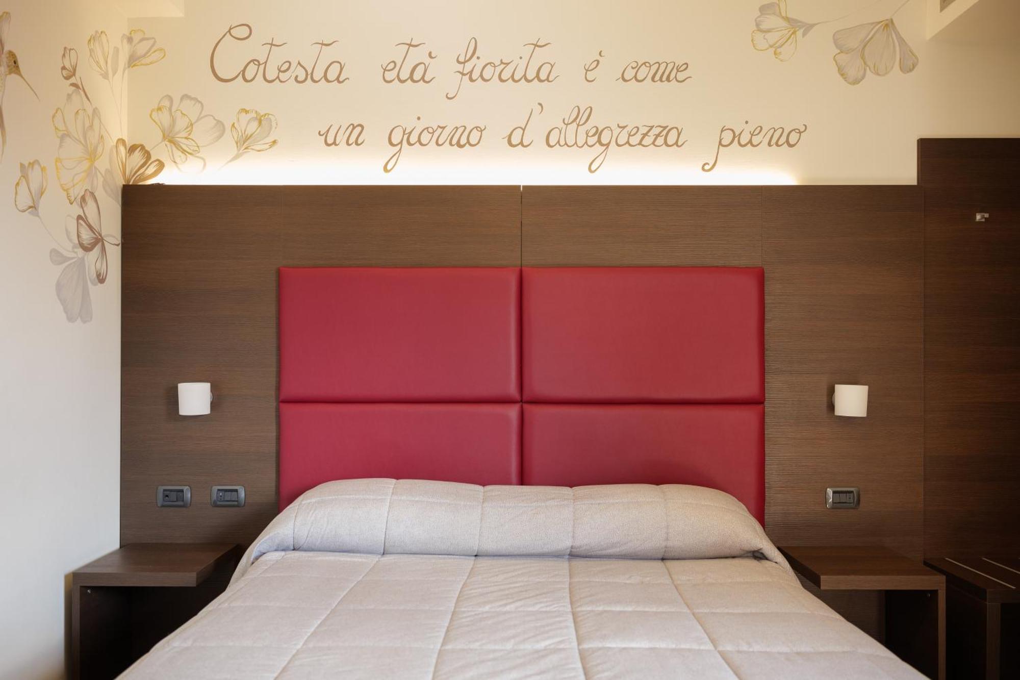 Hotel Ristorante Da Tonino Recanati Exteriér fotografie