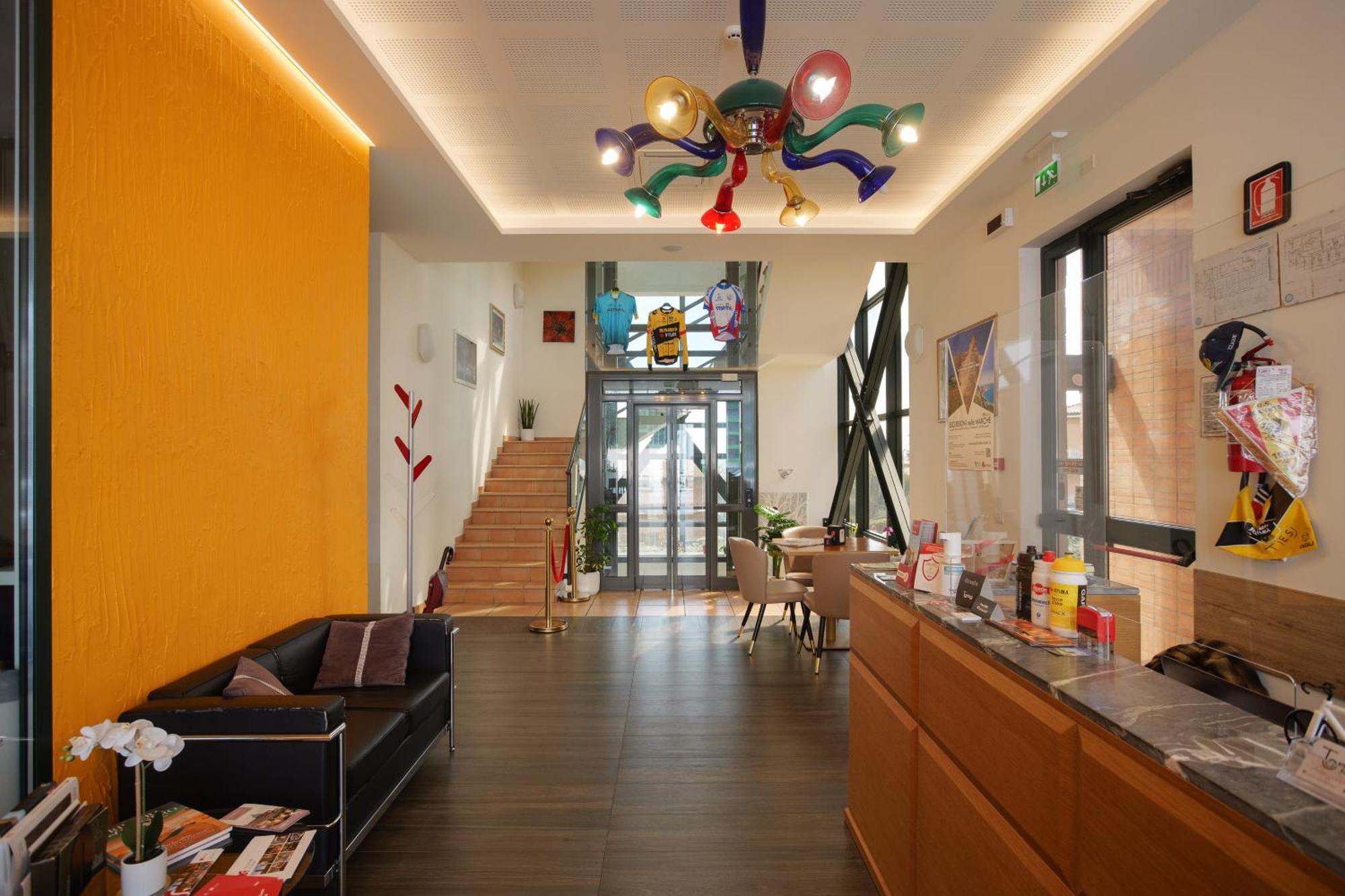 Hotel Ristorante Da Tonino Recanati Exteriér fotografie